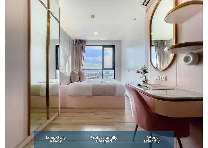 Apartment Near Bts Bearing L Rooftop Pool And Gym Bangkok