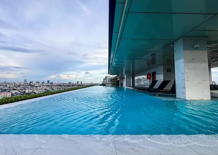 Apartment Near Bts Bearing L Rooftop Pool And Gym *